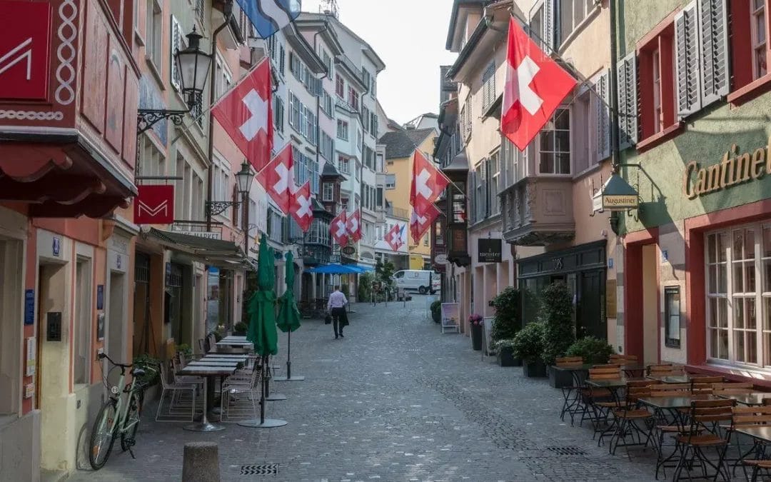 https://economia.wiki/blog/ ¿Por qué Suiza es uno de los países más ricos del mundo?
